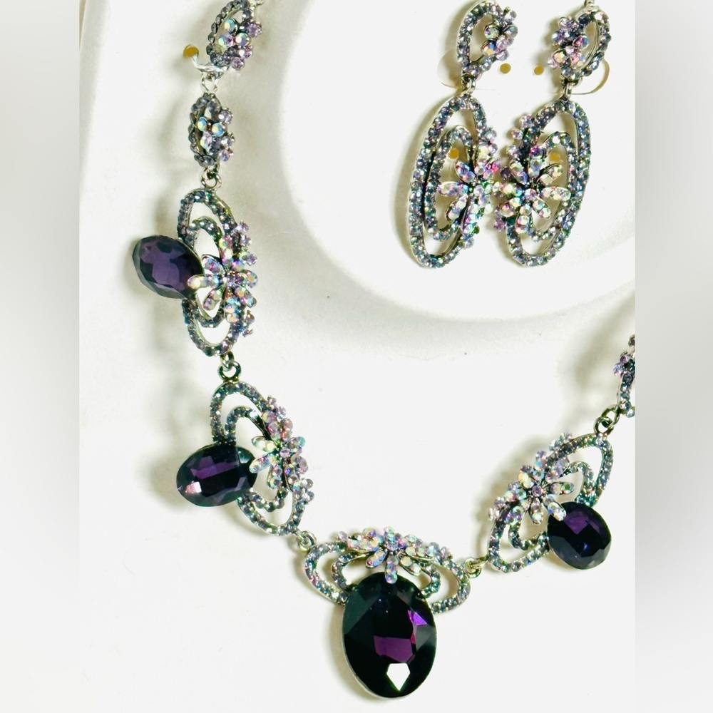 SP SOPHIA COLLECTION Purple and Silver Necklace Set pierced earrings new 2010 - Picture 7 of 13